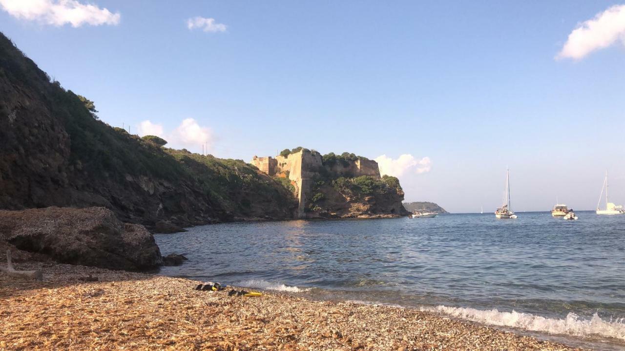 Case Dei Limoni Sul Mare Capoliveri  Zewnętrze zdjęcie